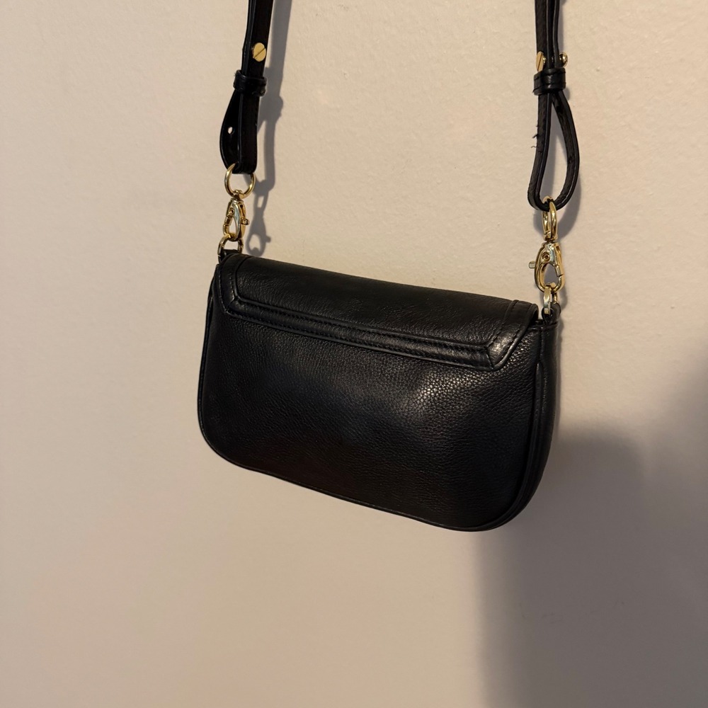 Tory Burch Amanda Black Pebbled Leather Gold Logo Crossbody Bag Purse designer - Picture 4 of 6